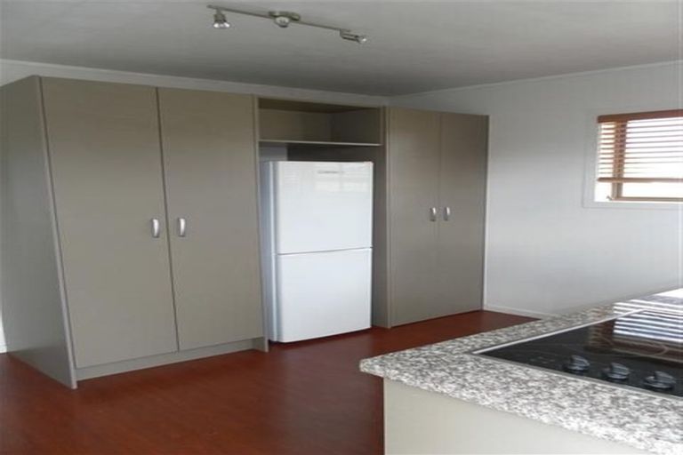 Photo of property in 38a Amorino Drive, Red Beach, 0932