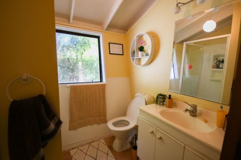 Photo of property in 1913 Paparoa Valley Road, Paparoa, 0571