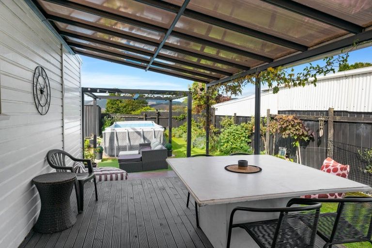 Photo of property in 10 Rangiora Street, Mangakino, 3421