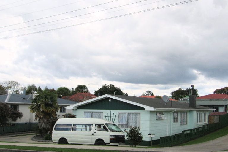 Photo of property in 18 Merivale Road, Parkvale, Tauranga, 3112