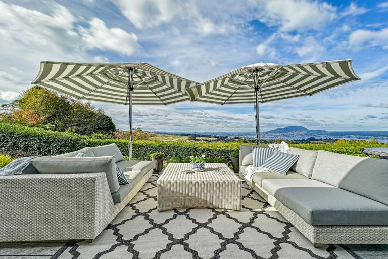 Photo of property in 97 Highland Drive, Acacia Bay, Taupo, 3385