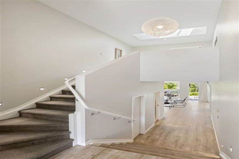 Photo of property in 26 Roseberry Avenue, Birkenhead, Auckland, 0626