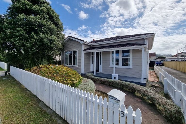 Photo of property in 3 Central Terrace, Alicetown, Lower Hutt, 5010