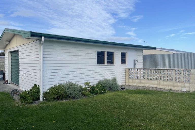 Photo of property in 19 Fife Crescent, Tamatea, Napier, 4112