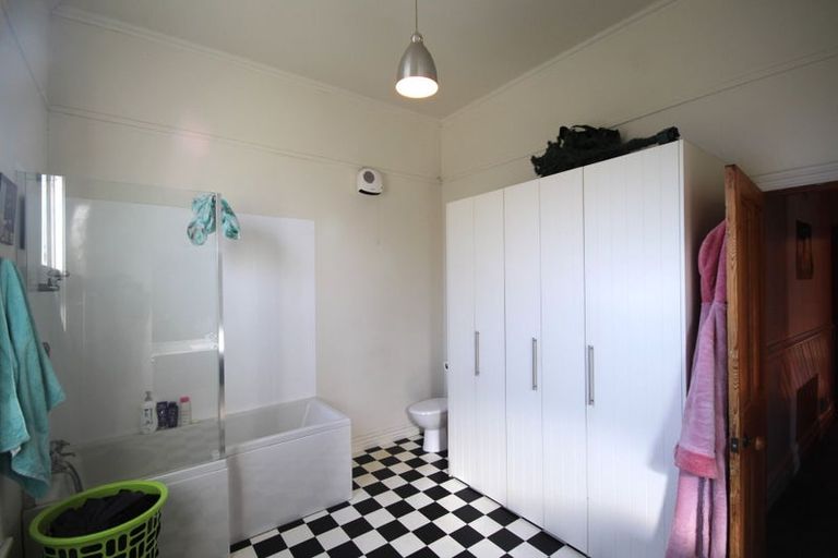 Photo of property in 32 Clifford Street, Dalmore, Dunedin, 9010