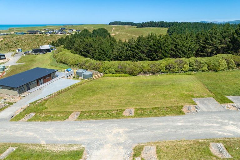Photo of property in 7 Knoyle Road, Riversdale Beach, Masterton, 5872