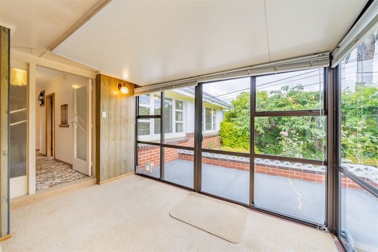 Photo of property in 19 Hall Grove, Ebdentown, Upper Hutt, 5018