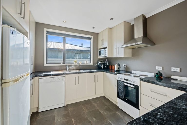 Photo of property in 30 Kent Street, Riversdale, 9776