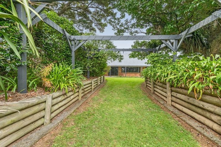 Photo of property in 890a Otaraoa Road, Tikorangi, Waitara, 4383
