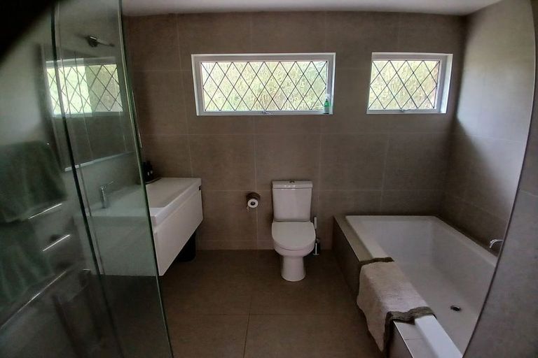 Photo of property in 819 Beach Road, Browns Bay, Auckland, 0630