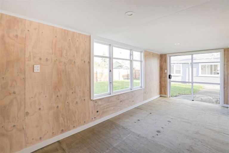 Photo of property in 14 Delamaine Street, Hinds, Ashburton, 7775