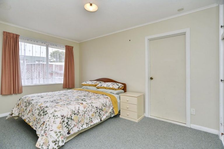 Photo of property in 1/9 Juniper Place, Burnside, Christchurch, 8053
