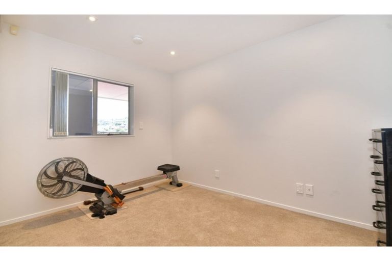 Photo of property in 312/252 Centreway Road, Orewa, 0931