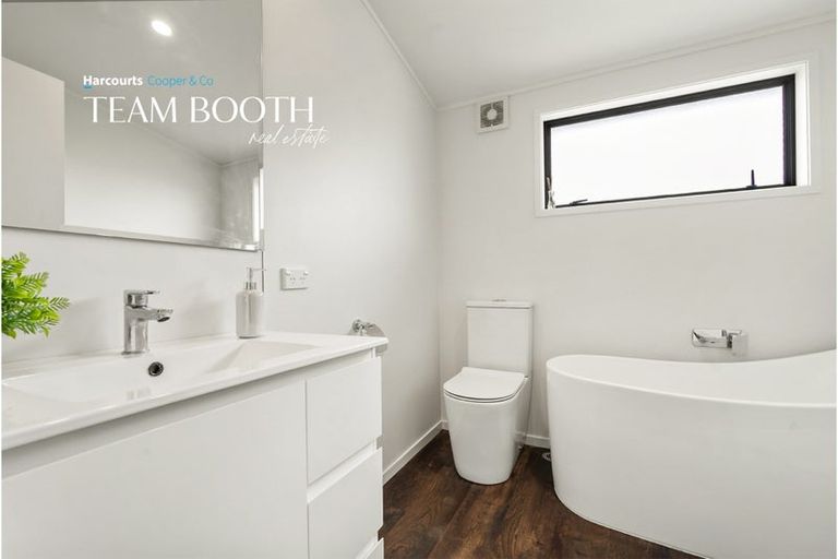 Photo of property in 2/5 Francis Street, Hauraki, Auckland, 0622