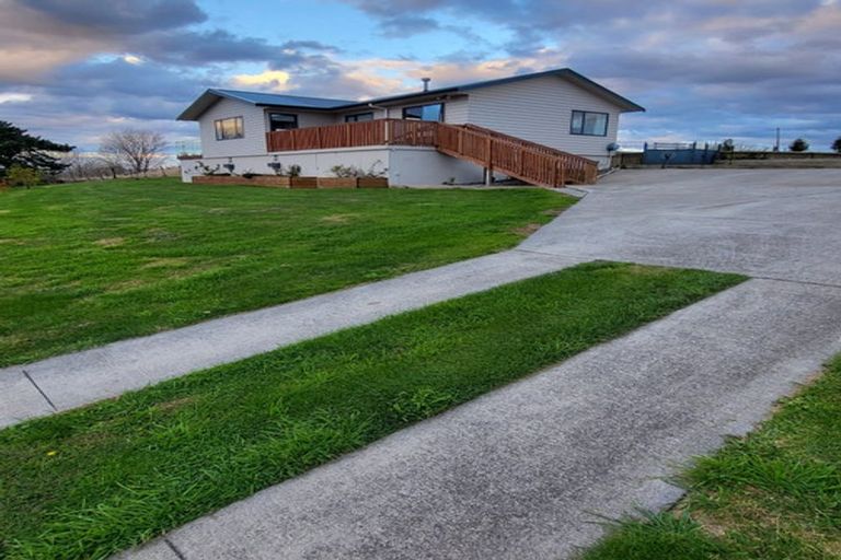Photo of property in 1 Watts Street, Waipawa, 4210