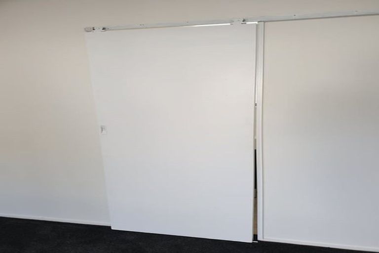 Photo of property in 2 Mariner Street, Mangere, Auckland, 2022