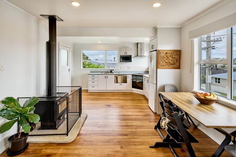 Photo of property in 20 Baylands Drive, Newlands, Wellington, 6037