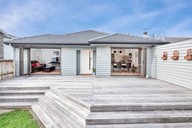 Photo of property in 1/52 Jutland Road, Hauraki, Auckland, 0622