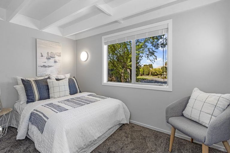 Photo of property in 10 Glenys Place, Broomfield, Christchurch, 8042