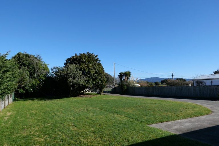 Photo of property in 17 Otaihanga Road, Otaihanga, Paraparaumu, 5036