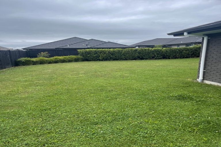 Photo of property in 22 Walter Lawry Road, Paerata, Pukekohe, 2124