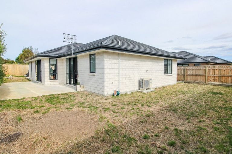 Photo of property in 7a Blennerville Close, Marton, 4710