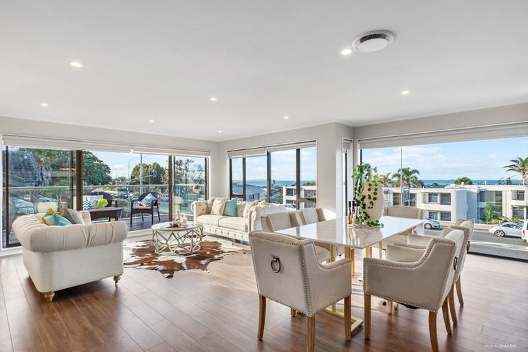 Photo of property in 407 Lake Road, Takapuna, Auckland, 0622