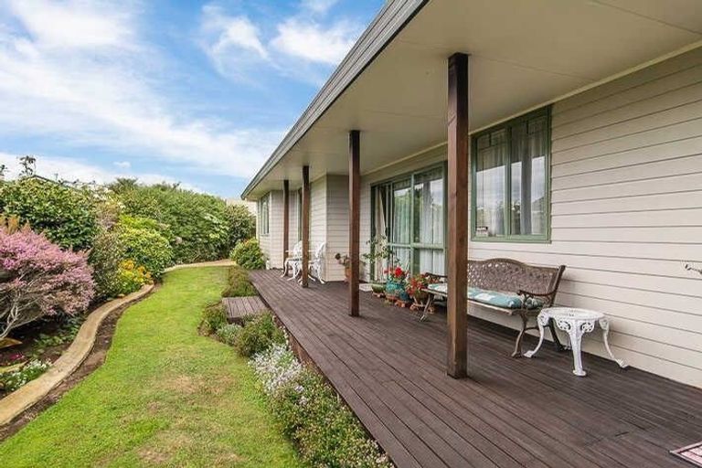 Photo of property in 93 Langdale Avenue, Paraparaumu, 5032