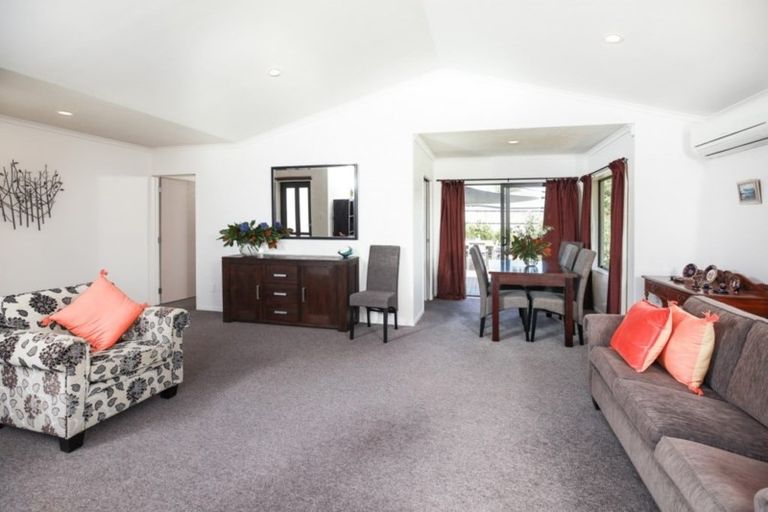 Photo of property in 37 Tuirangi Street, Flagstaff, Hamilton, 3210