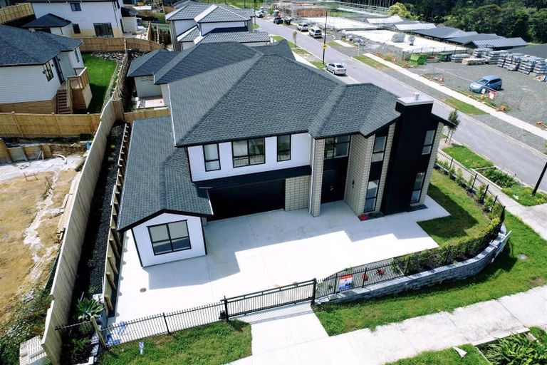 Photo of property in 1 Kate Duncan Drive, Swanson, Auckland, 0614