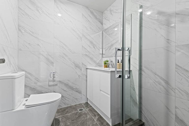 Photo of property in 1c Dreadon Road, Manurewa, Auckland, 2102