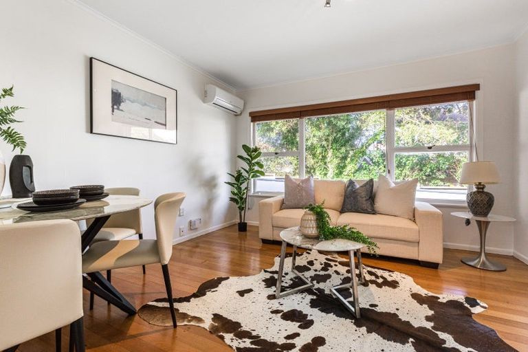 Photo of property in 3/236 Lake Road, Hauraki, Auckland, 0622