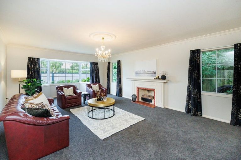 Photo of property in 1 Ranara Court, West End, Palmerston North, 4410
