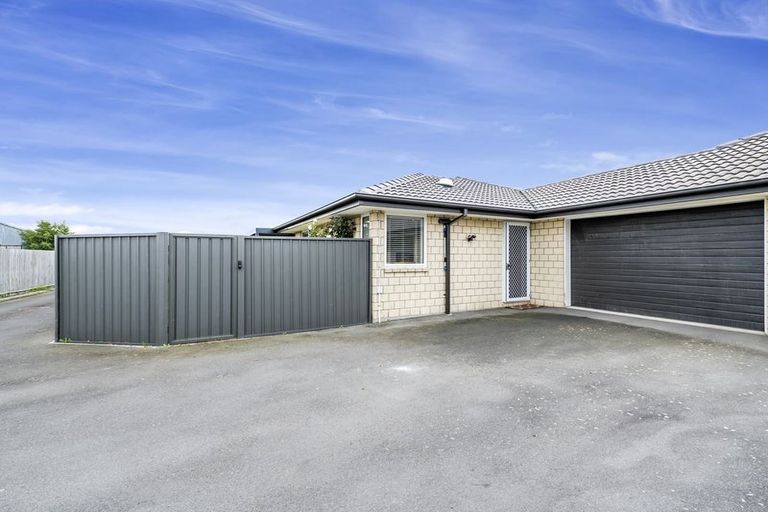 Photo of property in 19 Leeston Lake Road, Leeston, 7632