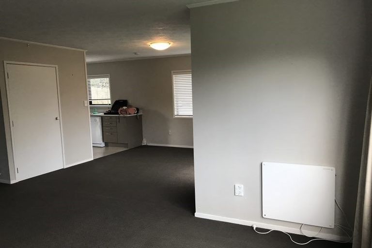 Photo of property in 128 Moire Road, West Harbour, Auckland, 0618