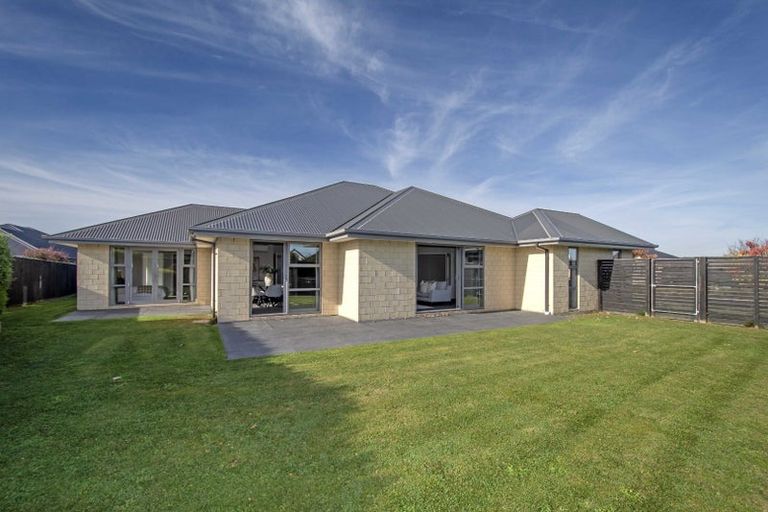 Photo of property in 14 Genoa Avenue, Rolleston, 7614