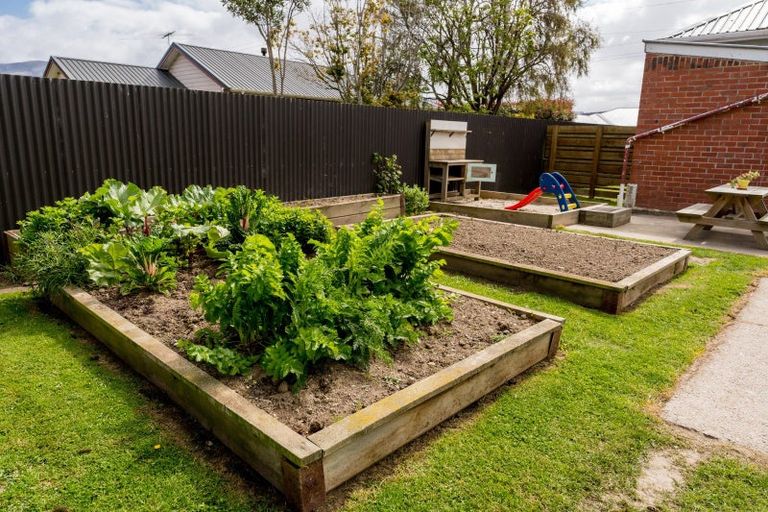 Photo of property in 29 Huntly Road, Outram, 9019