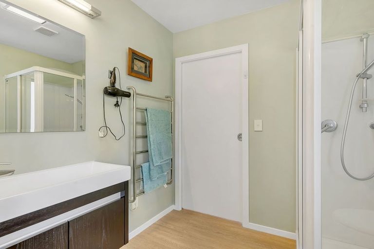 Photo of property in 7 View Road, Titahi Bay, Porirua, 5022