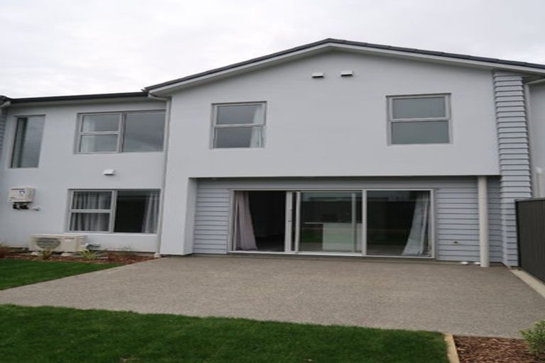 Photo of property in 14 Taiko Place, Kenepuru, Porirua, 5022