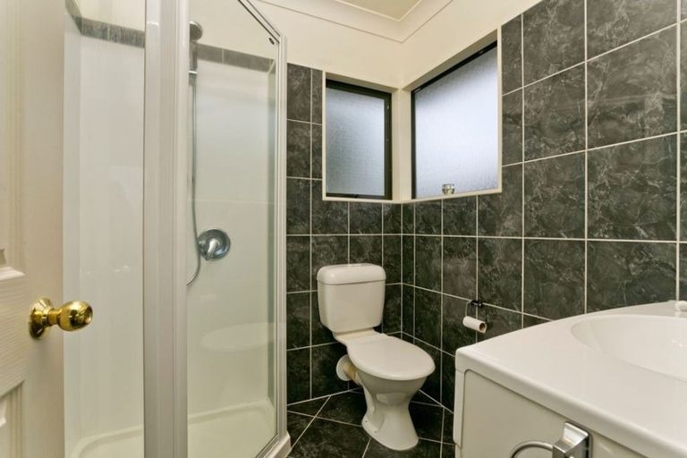 Photo of property in 5 Coventry Way, Long Bay, Auckland, 0630