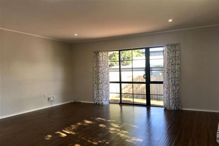 Photo of property in 1/14 View Road, Papakura, 2110