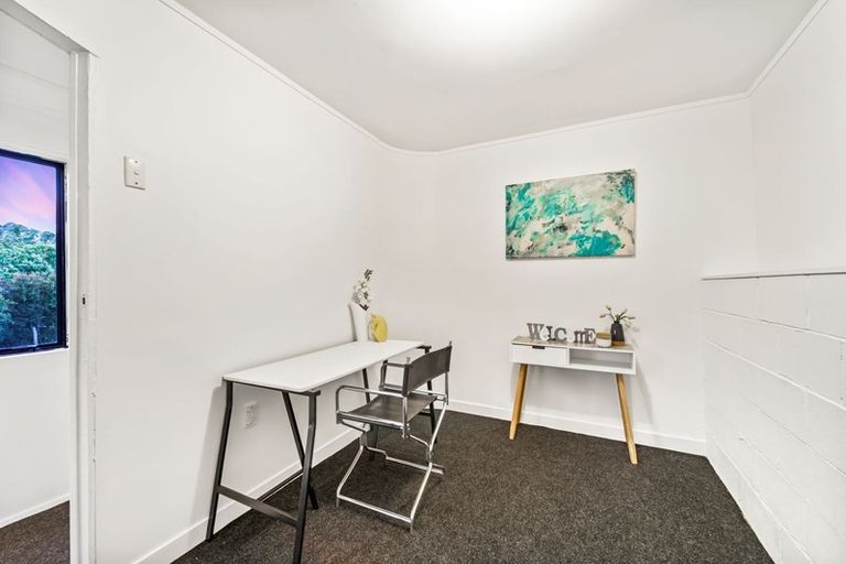 Photo of property in 43 Danube Lane, Glen Eden, Auckland, 0602
