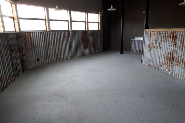 Photo of property in 2383 State Highway 2, Waipukurau, 4200