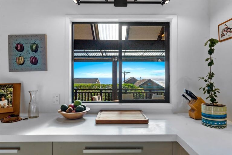 Photo of property in 78 Waitea Road, Muriwai, Waimauku, 0881