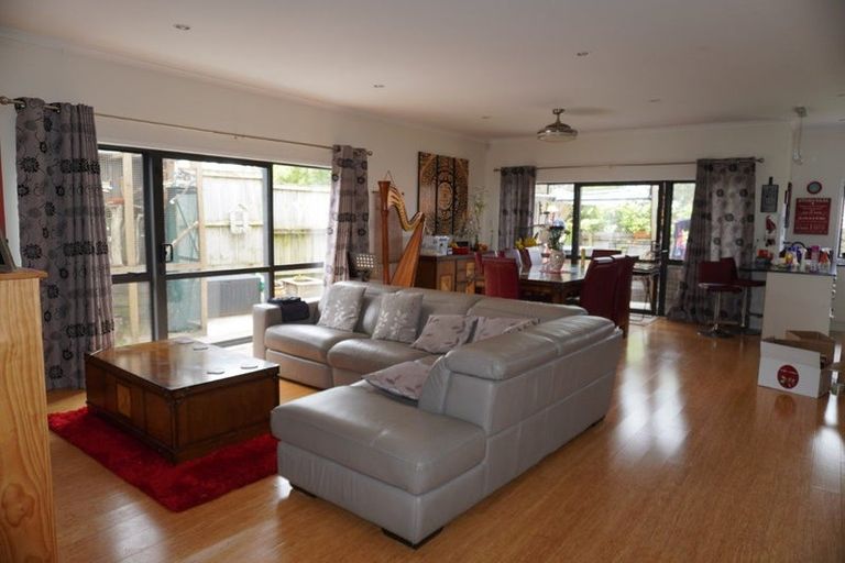 Photo of property in 20 Eastwood Rise, Browns Bay, Auckland, 0630