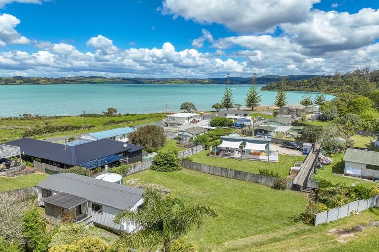 Photo of property in 5 Peninsula Parade, Hihi, Mangonui, 0494