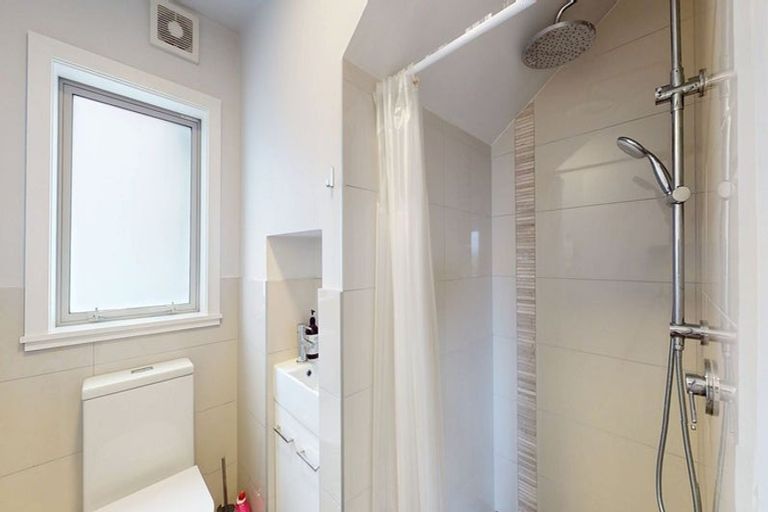 Photo of property in 15 Monteith Grove, Brooklyn, Wellington, 6021