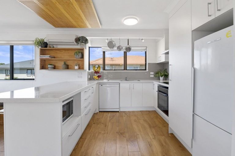Photo of property in 15 Solway Place, Mount Maunganui, 3116