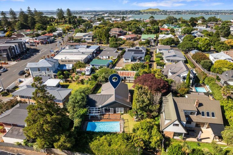 Photo of property in 92 Trafalgar Street, Onehunga, Auckland, 1061