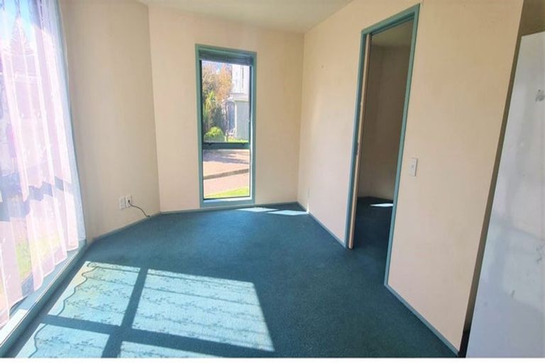 Photo of property in Palm Grove Apartments, 9/13a Palm Grove, Berhampore, Wellington, 6023